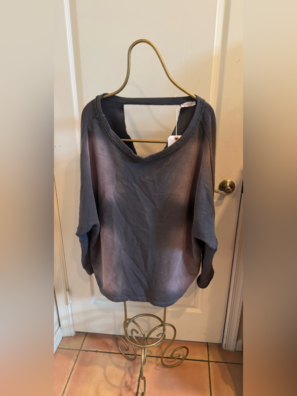 Alo Gray And Beige Washed Look Pullover Top With Back Cut Out V Neck Design Nwt